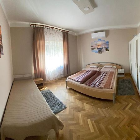 Edina Apartman بالاتوليلّي المظهر الخارجي الصورة