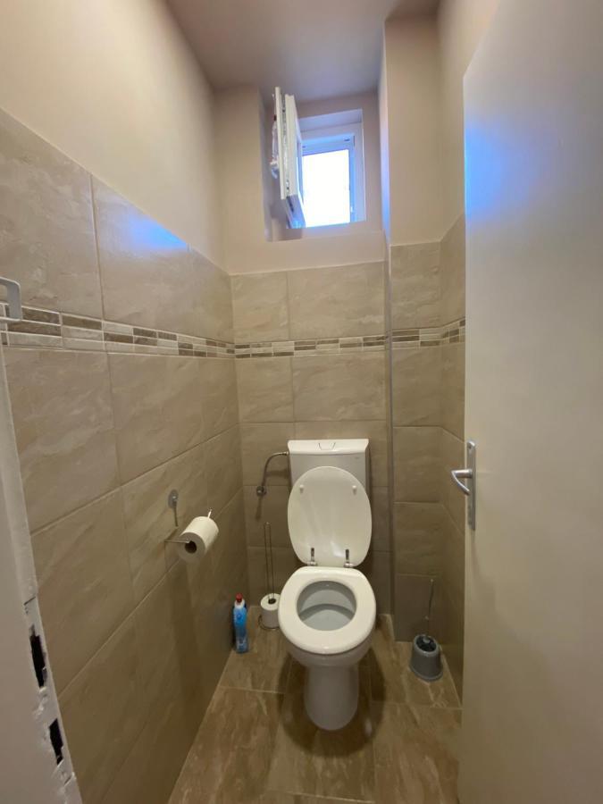 Edina Apartman بالاتوليلّي المظهر الخارجي الصورة